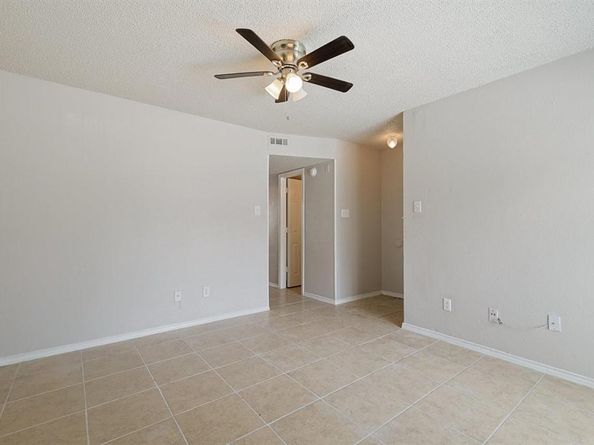8005  Rothington Road  1117, Dallas Texas 75227