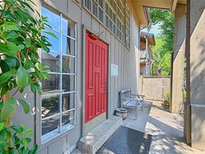10433  High Hollows Drive  217, Dallas Texas 75230