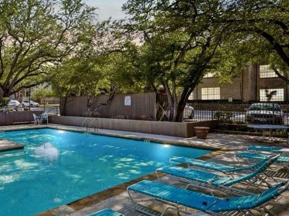 10433  High Hollows Drive  217, Dallas Texas 75230