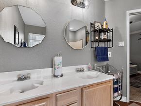 500  Glenwood Drive , Lancaster Texas 75146
