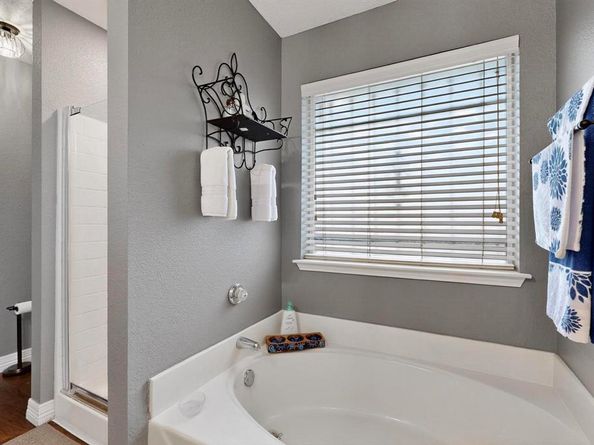 500  Glenwood Drive , Lancaster Texas 75146