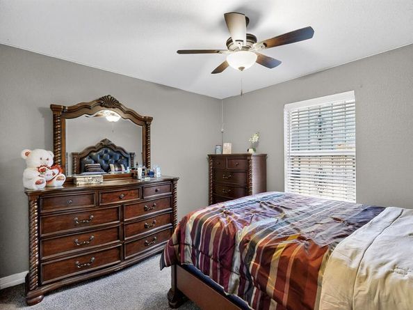 500  Glenwood Drive , Lancaster Texas 75146