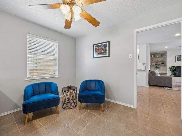 10621  Mapleridge Drive , Dallas Texas 75238