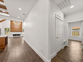 3214 NW Loraine Street , Fort Worth Texas 76106