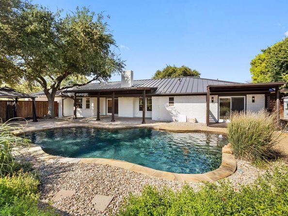 4210  Creekdale Drive , Dallas Texas 75229