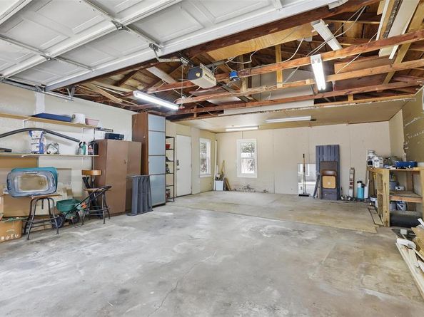 2217  Yucca Avenue , Fort Worth Texas 76111