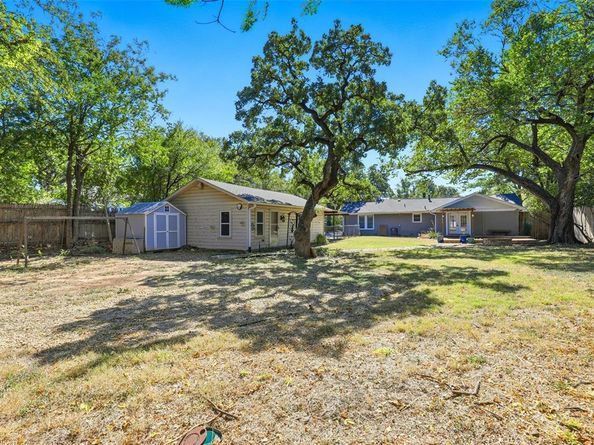 2217  Yucca Avenue , Fort Worth Texas 76111