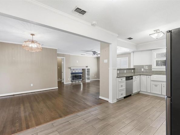 2217  Yucca Avenue , Fort Worth Texas 76111