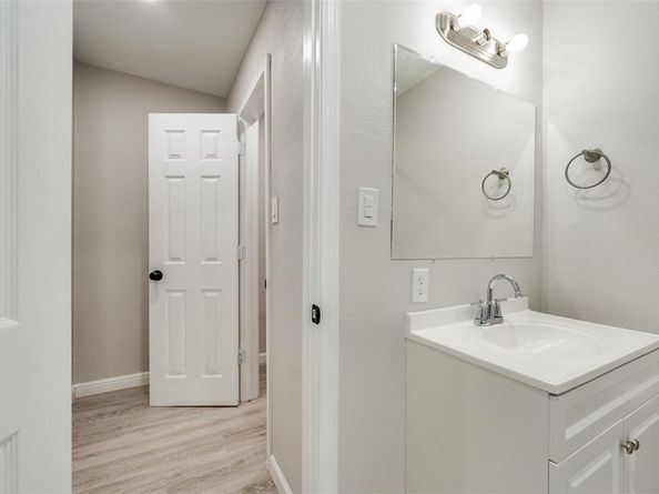 2815  Seevers Avenue , Dallas Texas 75216