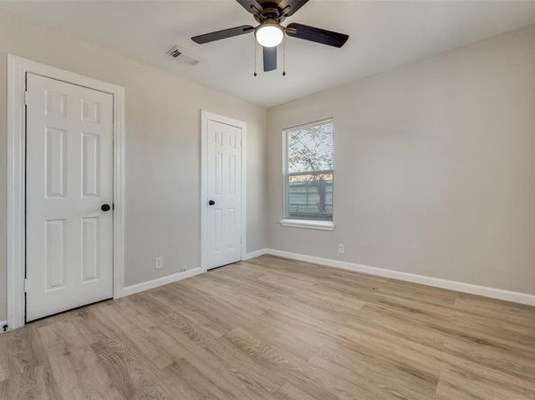 2815  Seevers Avenue , Dallas Texas 75216
