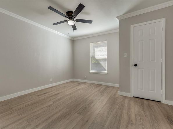 2815  Seevers Avenue , Dallas Texas 75216