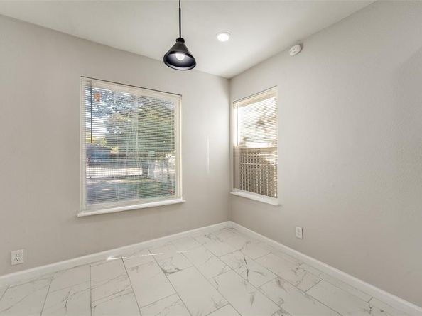 2815  Seevers Avenue , Dallas Texas 75216