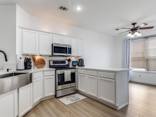 1005  Live Oak Drive , Providence Village Texas 76227