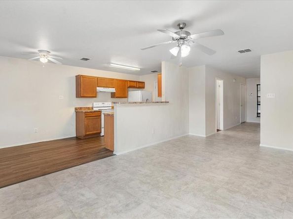 10605  Many Oaks Drive , Fort Worth Texas 76140