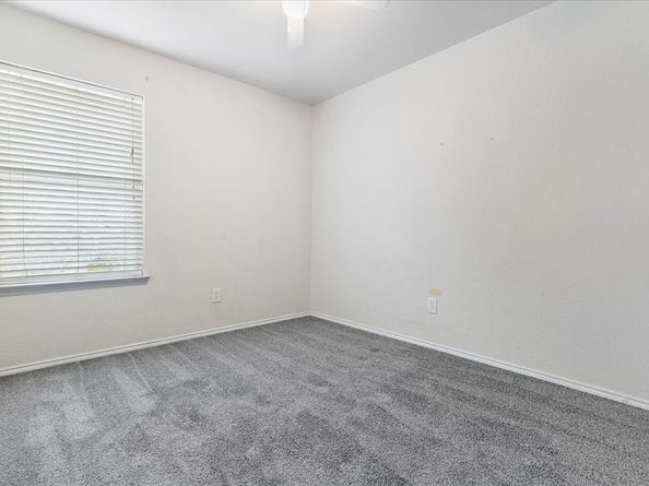 10605  Many Oaks Drive , Fort Worth Texas 76140