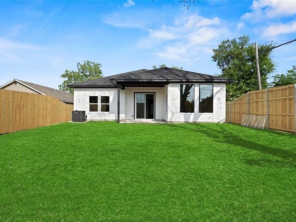 1531 E Waco Avenue , Dallas Texas 75216