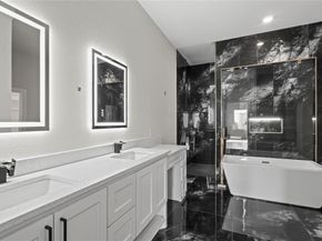 1531 E Waco Avenue , Dallas Texas 75216