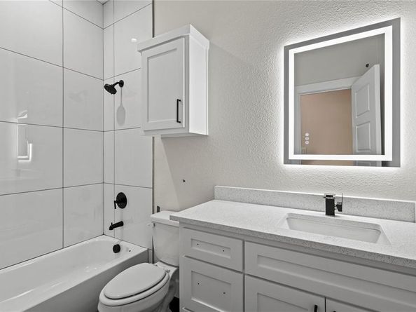 1531 E Waco Avenue , Dallas Texas 75216