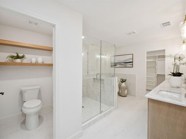 4331  Laren Lane , Dallas Texas 75244