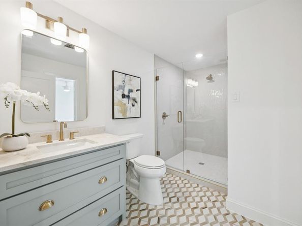4331  Laren Lane , Dallas Texas 75244