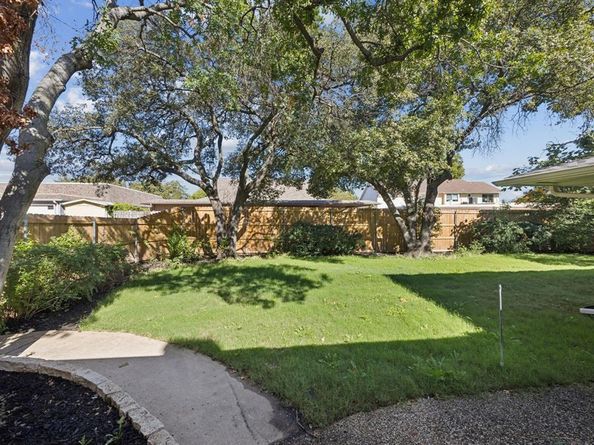 4331  Laren Lane , Dallas Texas 75244