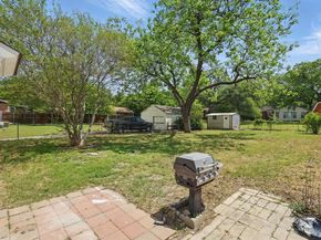 2104 W Lotus Avenue , Fort Worth Texas 76111