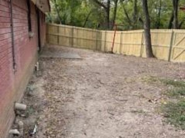 4311  Gladewater Road , Dallas Texas 75216