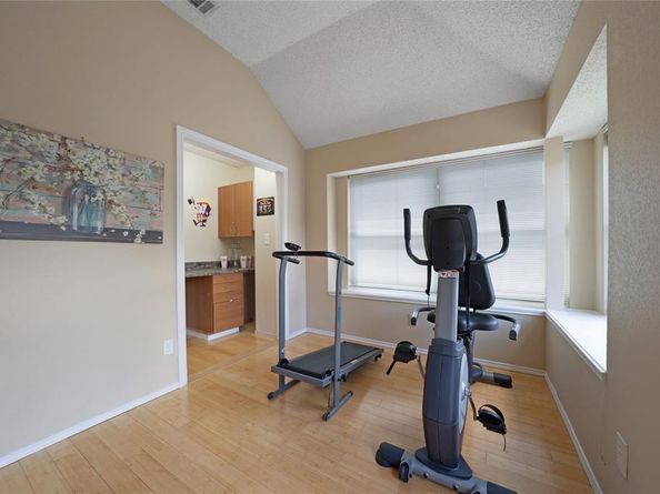 1109  Holly Drive , Carrollton Texas 75010