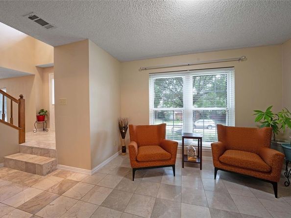 1109  Holly Drive , Carrollton Texas 75010