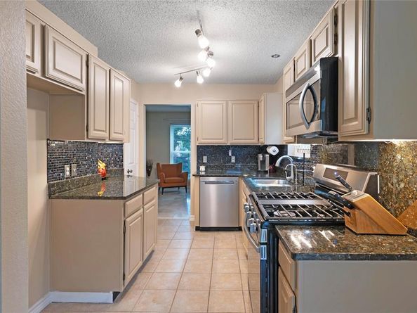 1109  Holly Drive , Carrollton Texas 75010