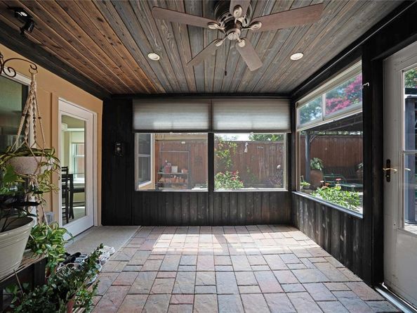 1109  Holly Drive , Carrollton Texas 75010