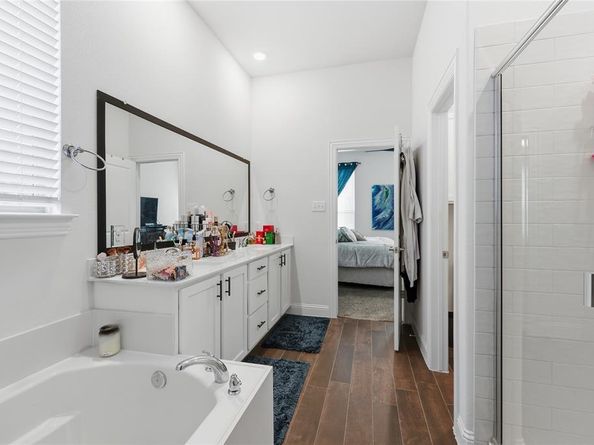 11024  Gold Pan Trail , Aubrey Texas 76227