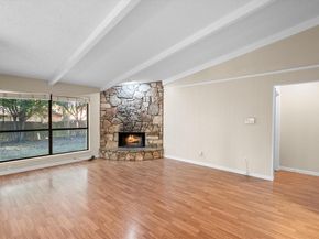 906  Lemontree Court , Arlington Texas 76017
