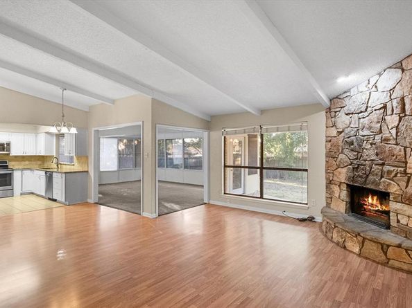 906  Lemontree Court , Arlington Texas 76017
