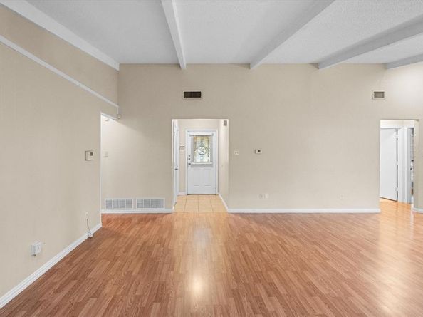 906  Lemontree Court , Arlington Texas 76017