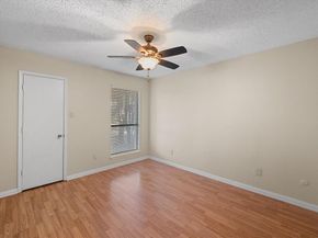 906  Lemontree Court , Arlington Texas 76017