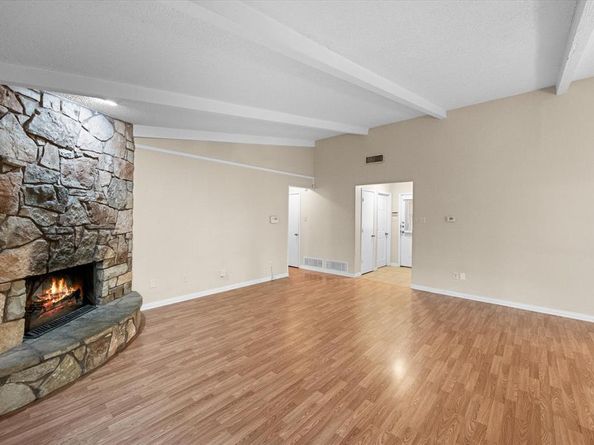 906  Lemontree Court , Arlington Texas 76017