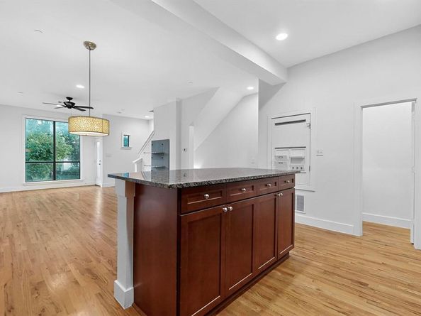 4211  Rawlins Street  528, Dallas Texas 75219