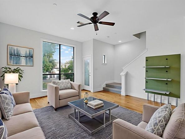 4211  Rawlins Street  528, Dallas Texas 75219