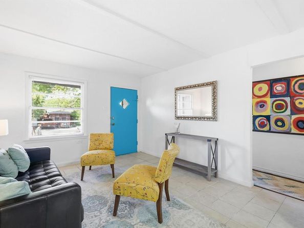 402 E Linda Drive , Garland Texas 75041