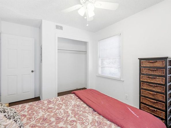 402 E Linda Drive , Garland Texas 75041