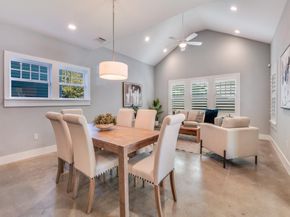 1621  Kyle Avenue , Dallas Texas 75208