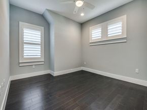 1621  Kyle Avenue , Dallas Texas 75208