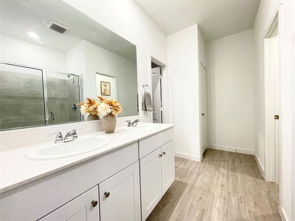 304  Texas Trail , Justin Texas 76247