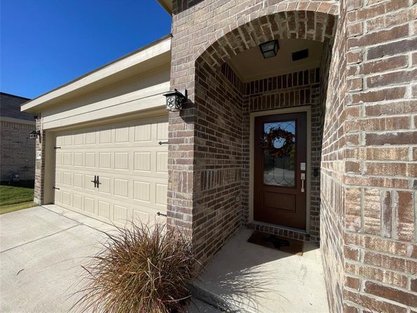 304  Texas Trail , Justin Texas 76247