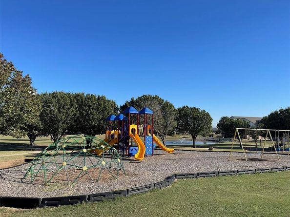 304  Texas Trail , Justin Texas 76247