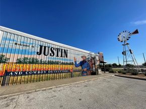 304  Texas Trail , Justin Texas 76247