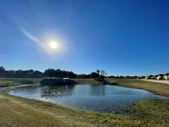 304  Texas Trail , Justin Texas 76247