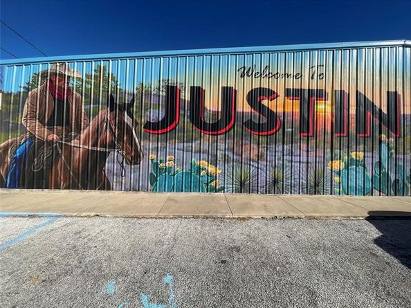 304  Texas Trail , Justin Texas 76247