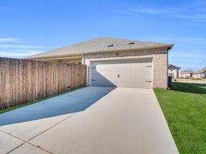 1026  Beaverbrook Lane , DeSoto Texas 75115